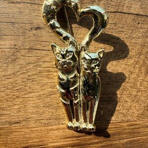 Vintage Cat Brooch Pin Jewelry AJC Gold Tone Signed